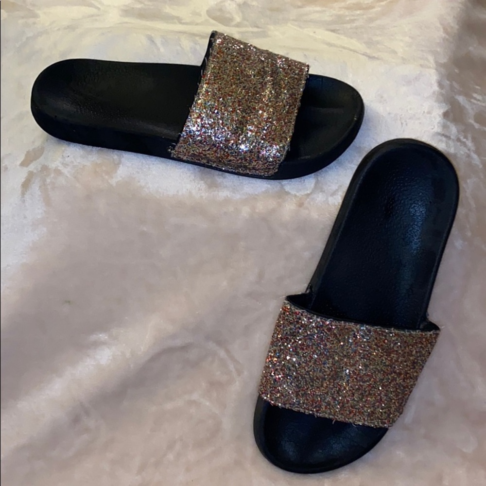 Sparkle House Slip On Sandals size 7